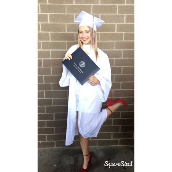 Meet your Posher, Kaila - Picture 1 of 1